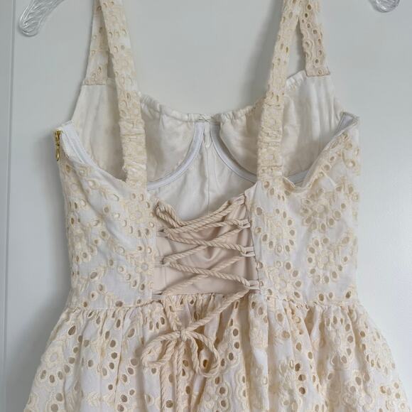 Revolve by Agua Bendita Spring Ivory Shan Eyelet Dress Size S NWT - Picture 9 of 11